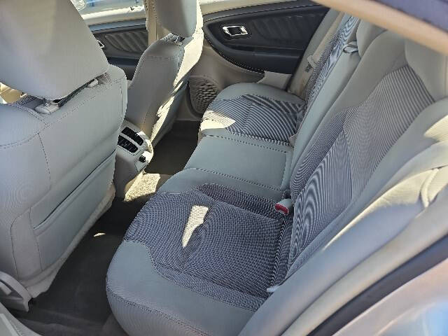 2010 Ford Taurus SEL