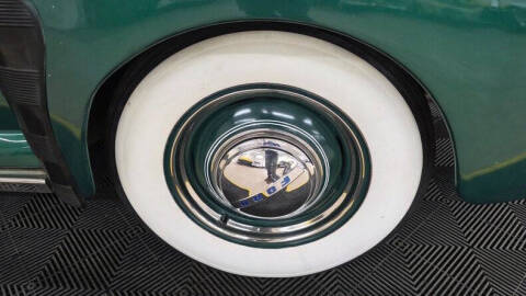 1948 Ford Super Deluxe