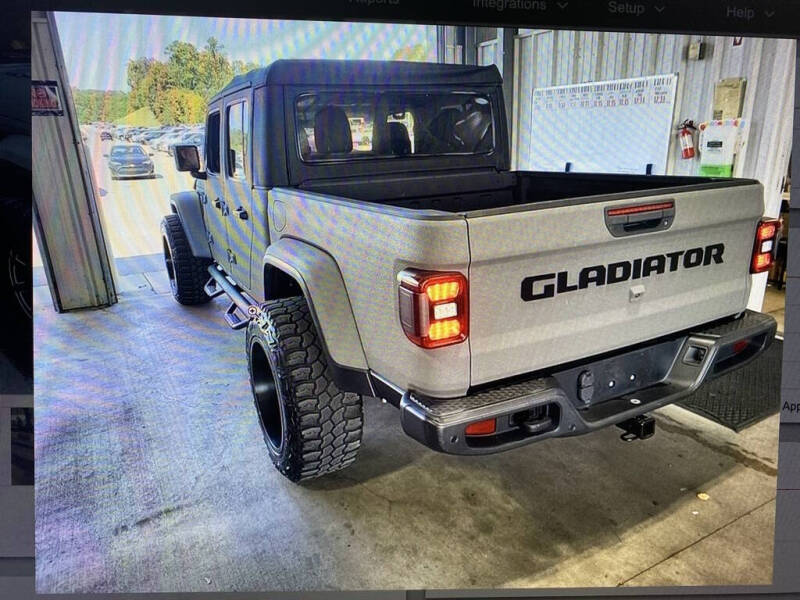 2021 Jeep Gladiator Willys