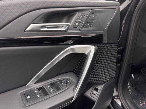 2025 BMW X2 xDrive28i