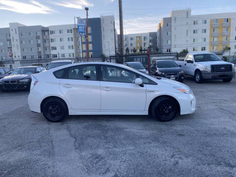 2013 Toyota Prius Two