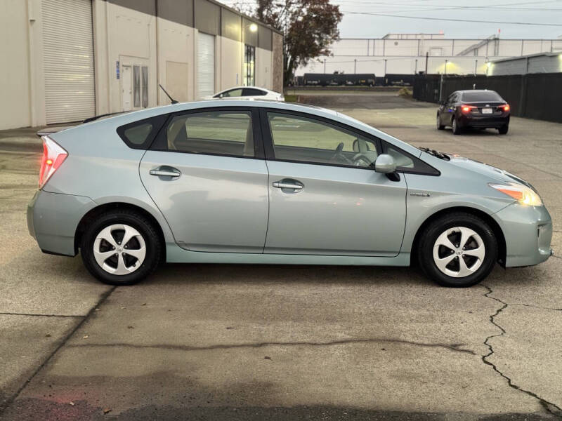 2015 Toyota Prius Two