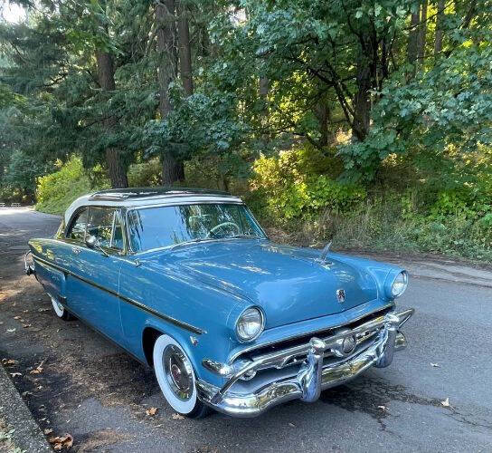 1954 Ford Crestline