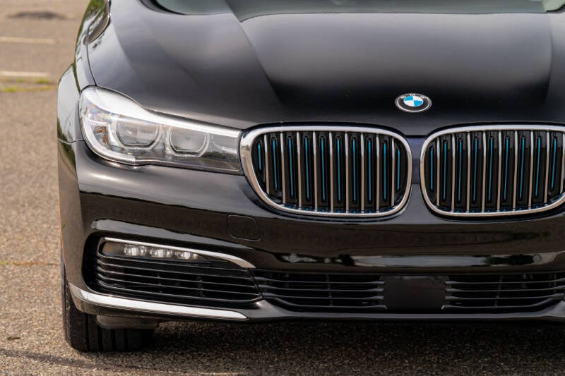 2018 BMW 7 Series 740e xDrive iPerformance