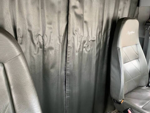 2010 Freightliner Columbia 120