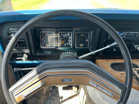 1984 Ford E-150