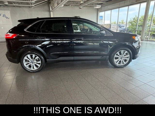 2022 Ford Edge Titanium