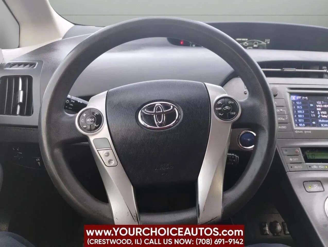 ToyotaPrius Plug-in Hybrid25