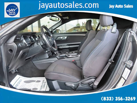 2016 Ford Mustang V6