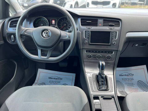2016 Volkswagen e-Golf SE