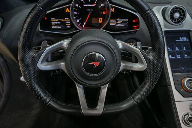 2013 McLaren MP4-12C Spider