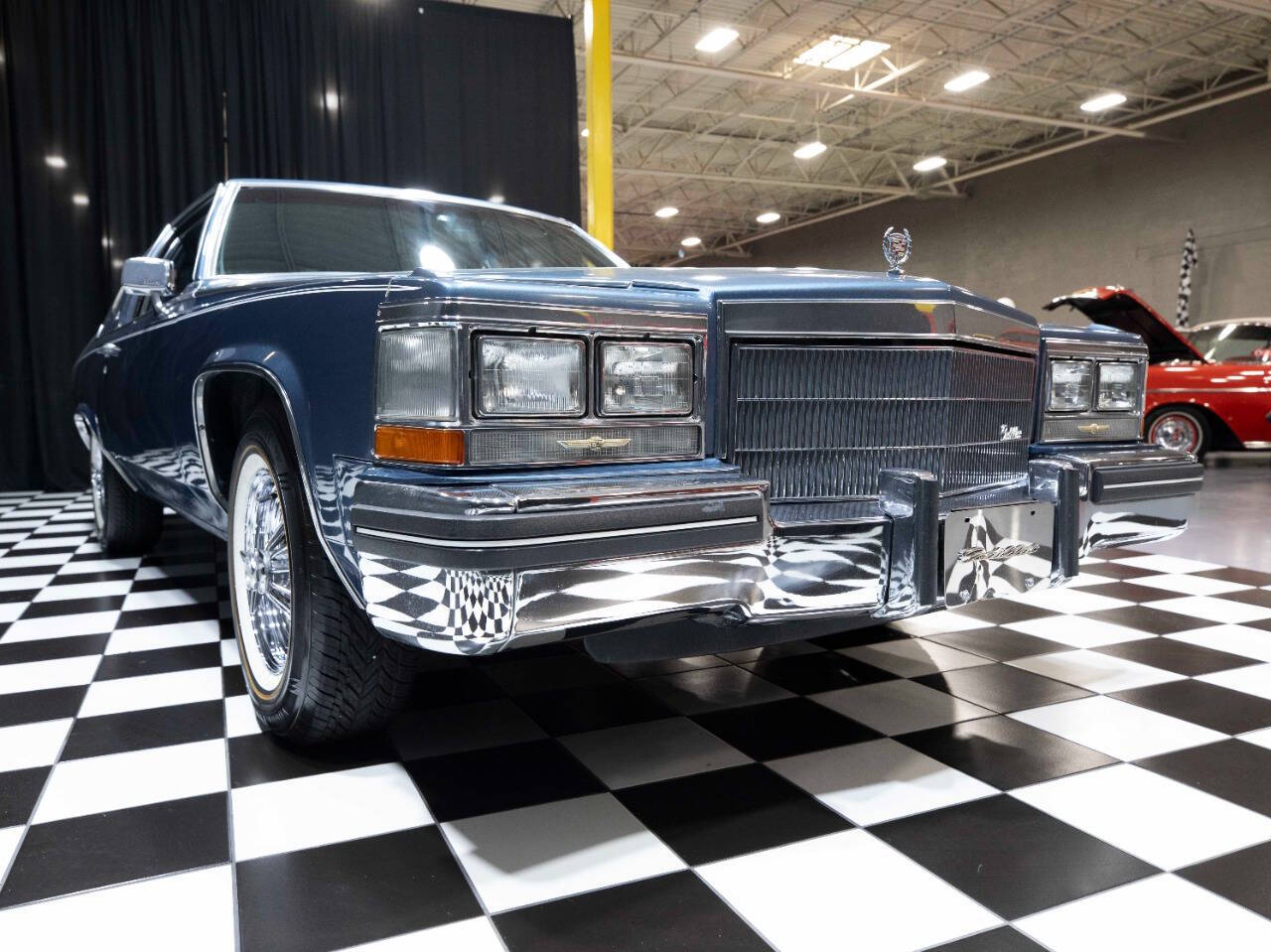 1985 Cadillac Fleetwood Brougham 9