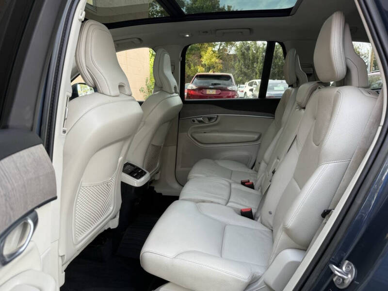 2023 Volvo XC90 B5 Plus Bright Theme