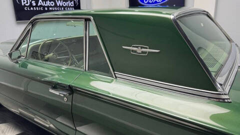 1965 Ford Thunderbird