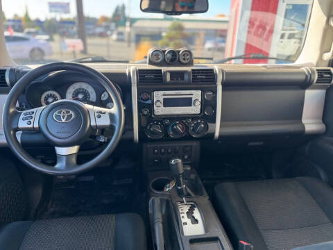 2011 Toyota FJ Cruiser