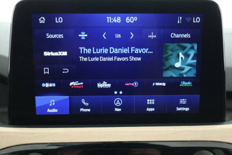 2022 Ford Escape Hybrid Titanium