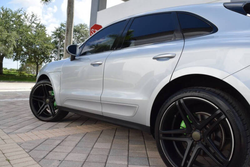 2016 Porsche Macan S