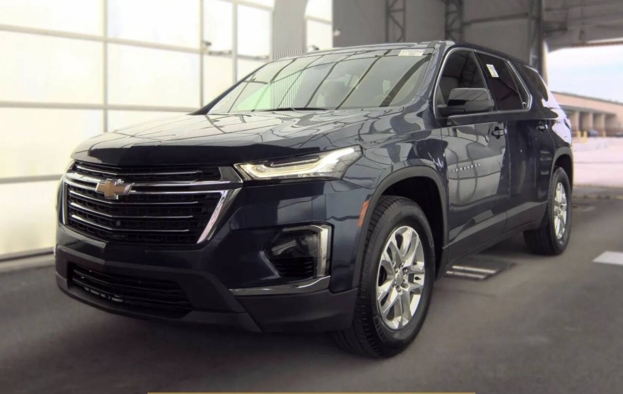 Blue 2022 Chevrolet Traverse LS LS 4dr SUV w/1LS 1