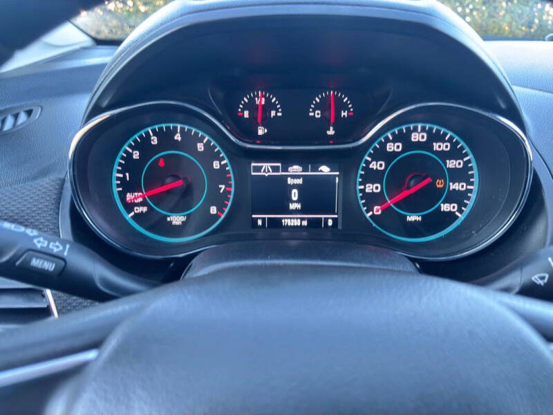 2017 Chevrolet Cruze LS Auto