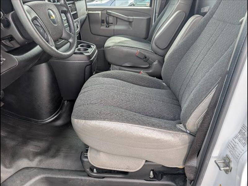 2023 Chevrolet Express 2500