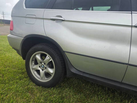 2001 BMW X5 4.4i