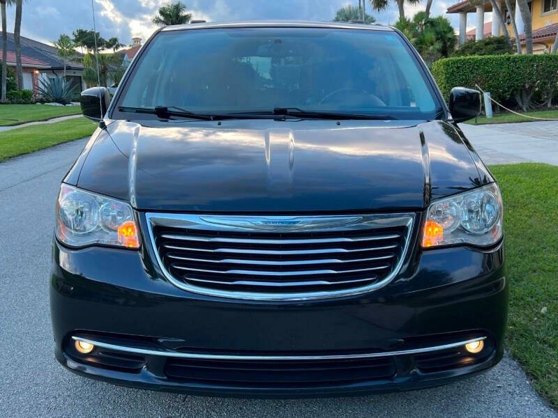 2015 Chrysler Town and Country for sale at B2 AUTO SALES in Pompano Beach, FL