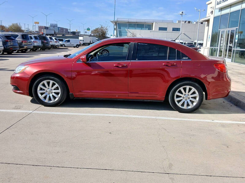 2013 Chrysler 200 Touring