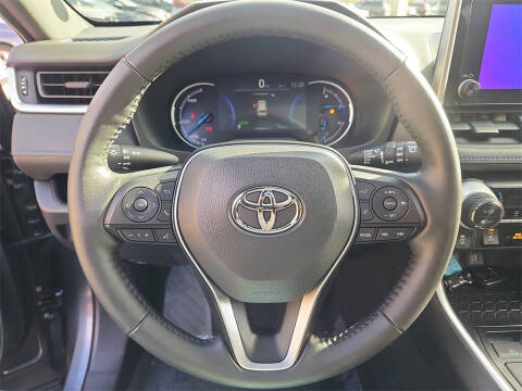 2024 Toyota RAV4 Hybrid SE