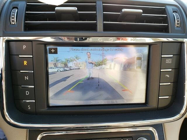 2018 Lincoln Continental Select