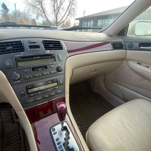 2004 Lexus ES 330