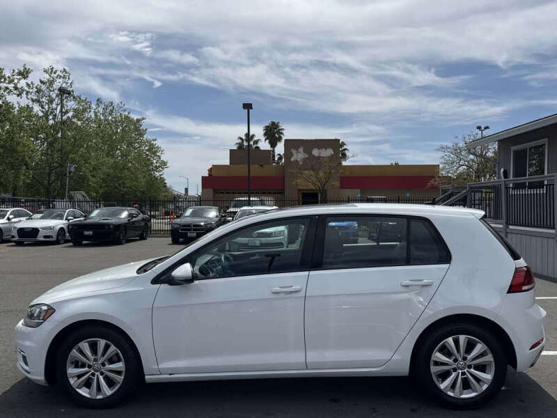 2020 Volkswagen Golf TSI