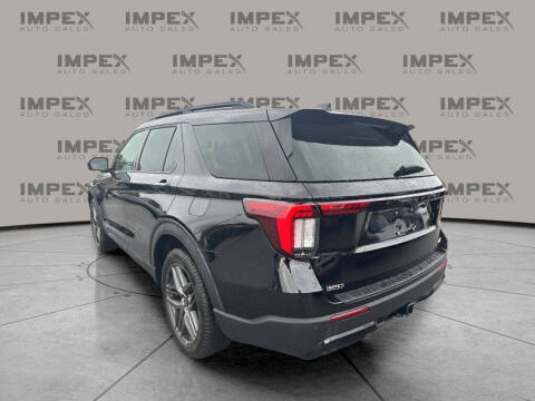 2025 Ford Explorer ST-Line