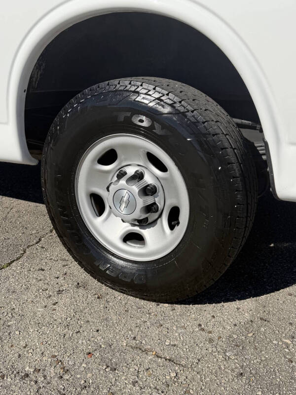 2019 Chevrolet Express 2500