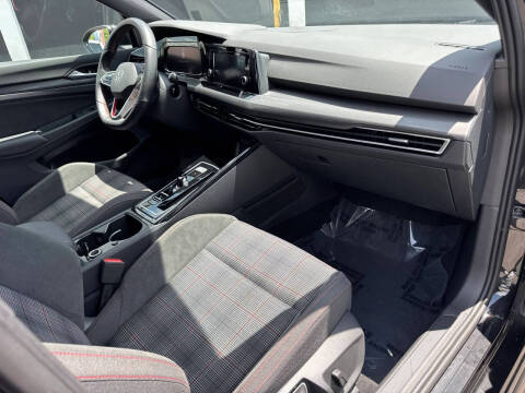 2024 Volkswagen Golf GTI S