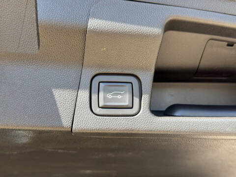 2022 GMC Acadia SLE