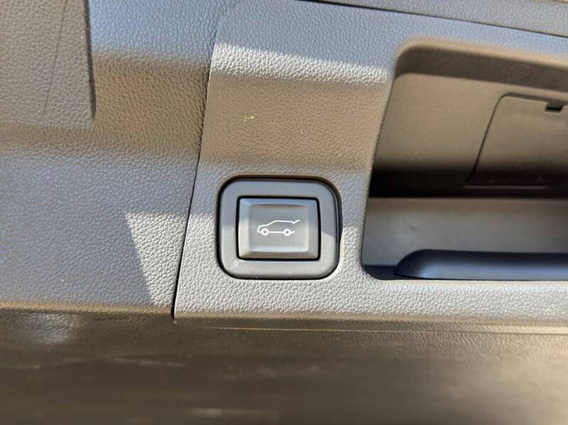 2022 GMC Acadia SLE