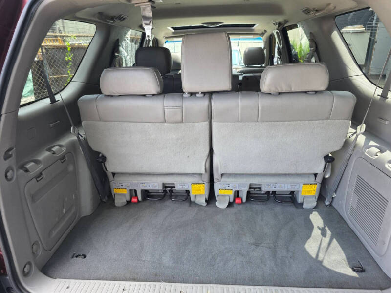 2006 Toyota Sequoia SR5