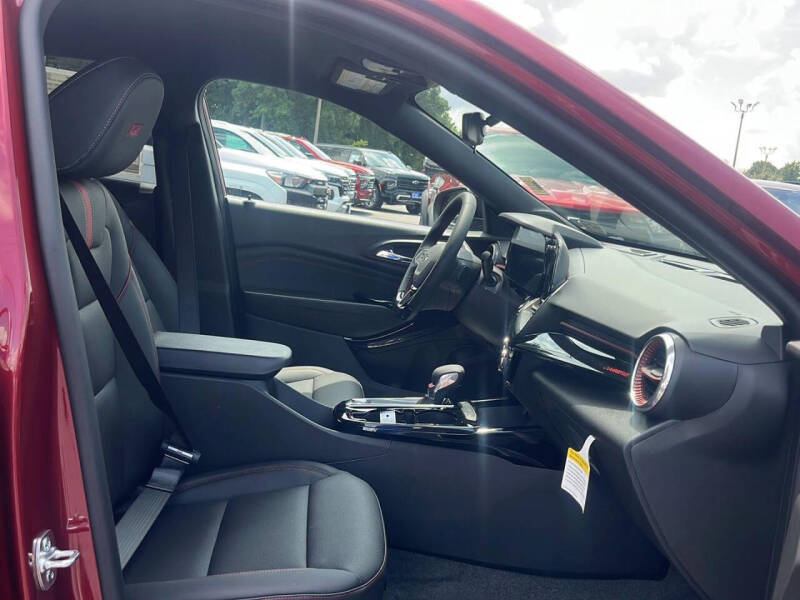 2025 Chevrolet Trax RS