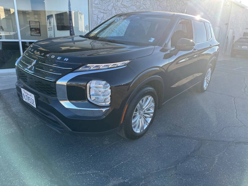 2024 Mitsubishi Outlander ES