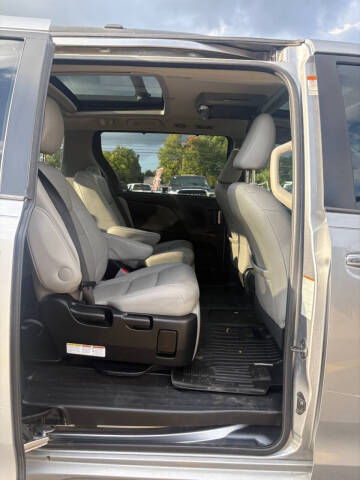 2015 Toyota Sienna