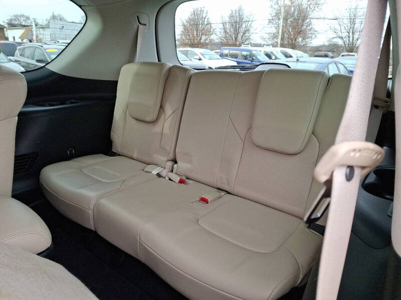 2017 Nissan Armada Platinum