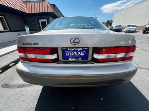 2000 Lexus ES 300