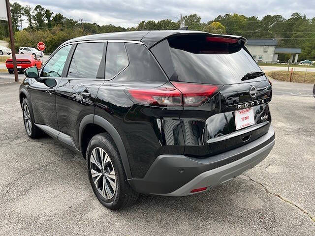 2022 Nissan Rogue SV