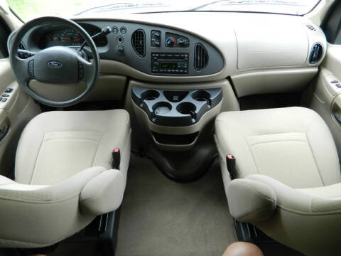 2008 Ford E-Series E-350 SD XLT