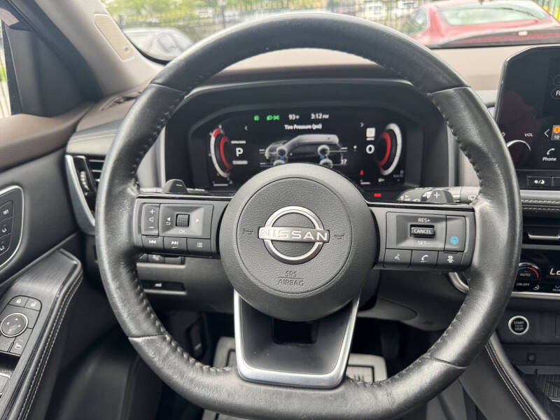 2022 Nissan Rogue Platinum