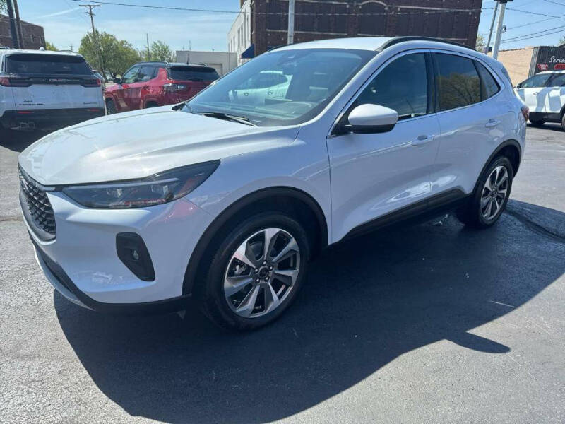 2025 Ford Escape Platinum