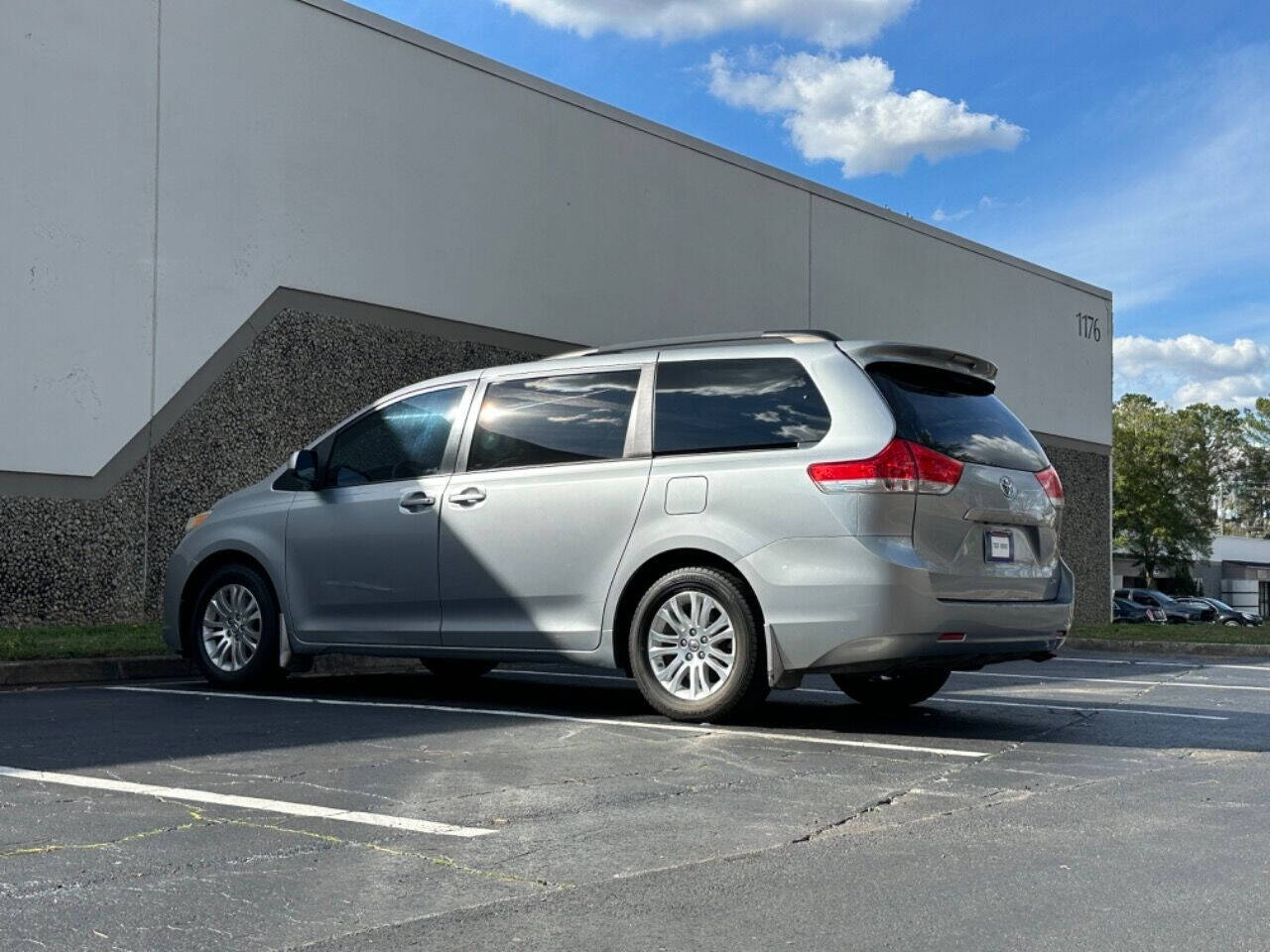 2013 Toyota Sienna for sale at Prompt Luxury Cars LLC in Austell, GA