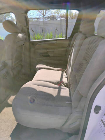 2011 Nissan Armada SV