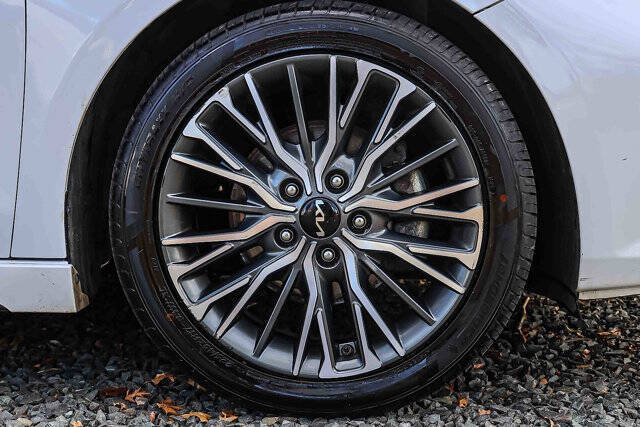 2022 Kia Forte GT Line