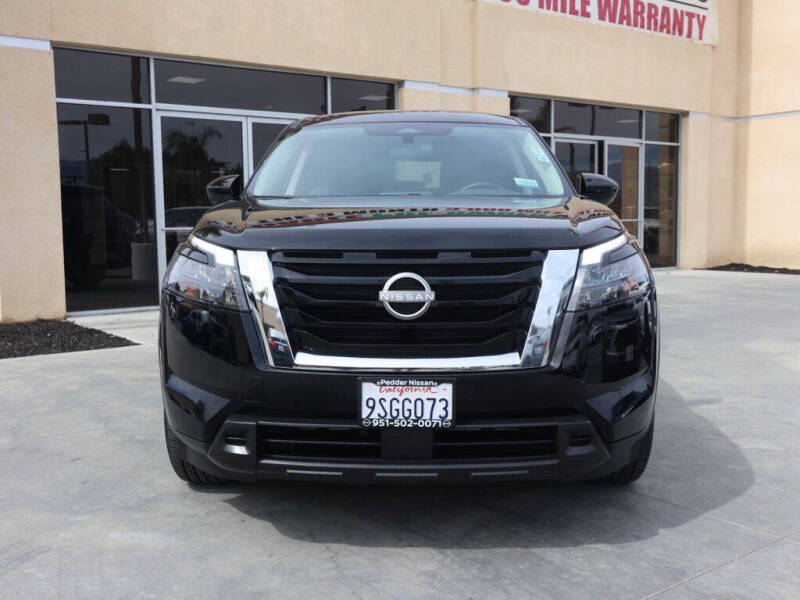 2025 Nissan Pathfinder S